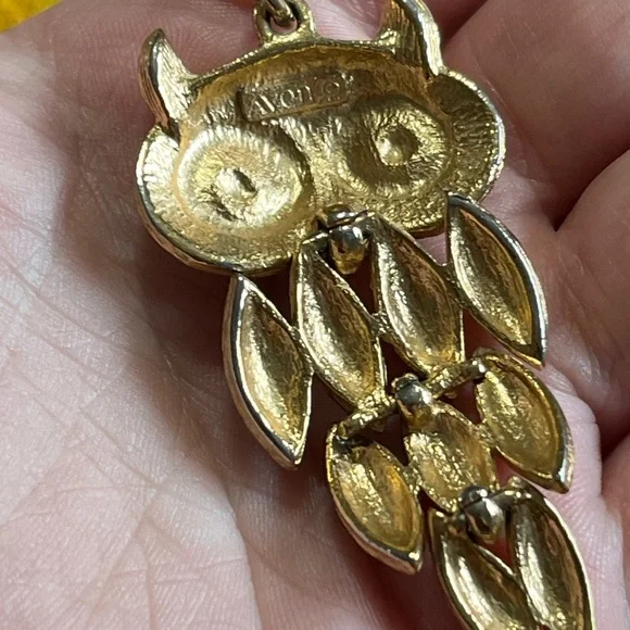 VTG Avon Signed Owl Gold Tone Metal Costume Jewelry Whimsigoth Necklace - Picture 5 of 6